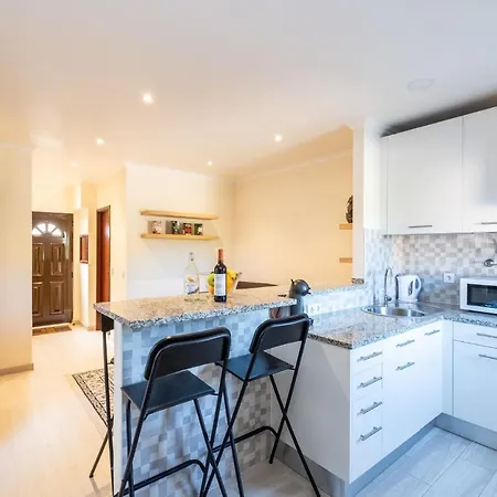 #031 Golden Lavender By Holidays Appartement *